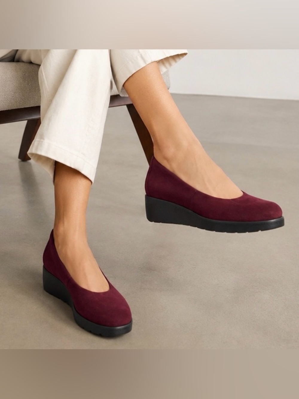 Brioso Waverly Cranberry Suede Platform Wedge Pumps | Women’s 9M | NWOT